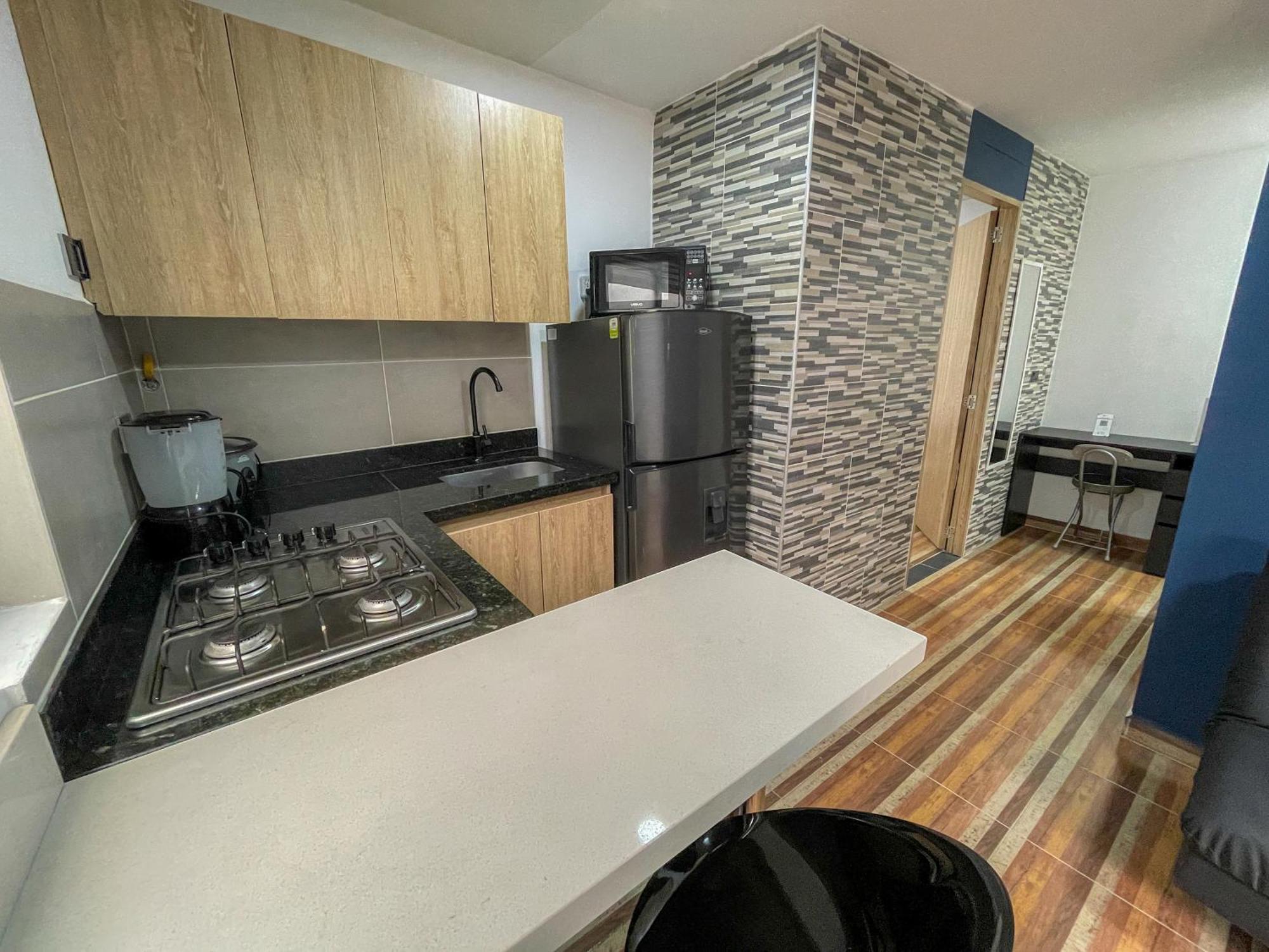 Casa Encanto, Apartamento - Habitaciones, Laureles-America Меделин Екстериор снимка