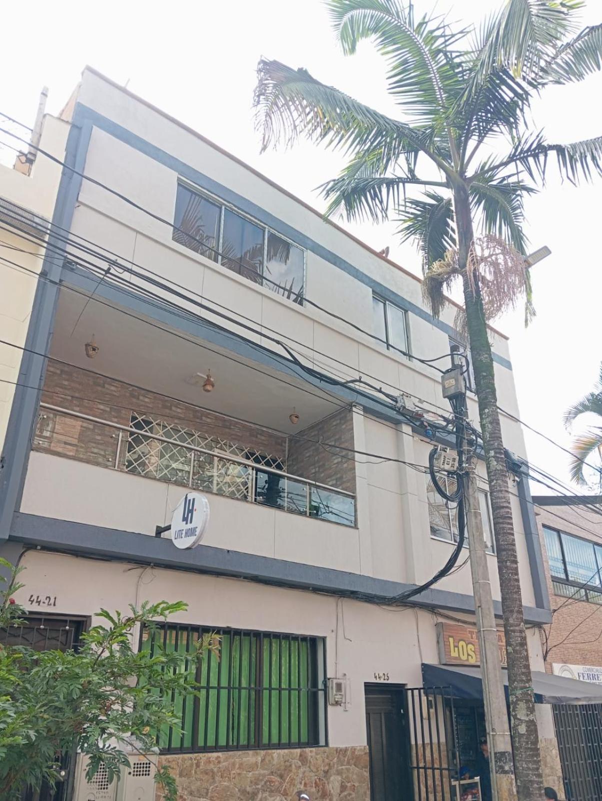 Casa Encanto, Apartamento - Habitaciones, Laureles-America Меделин Екстериор снимка