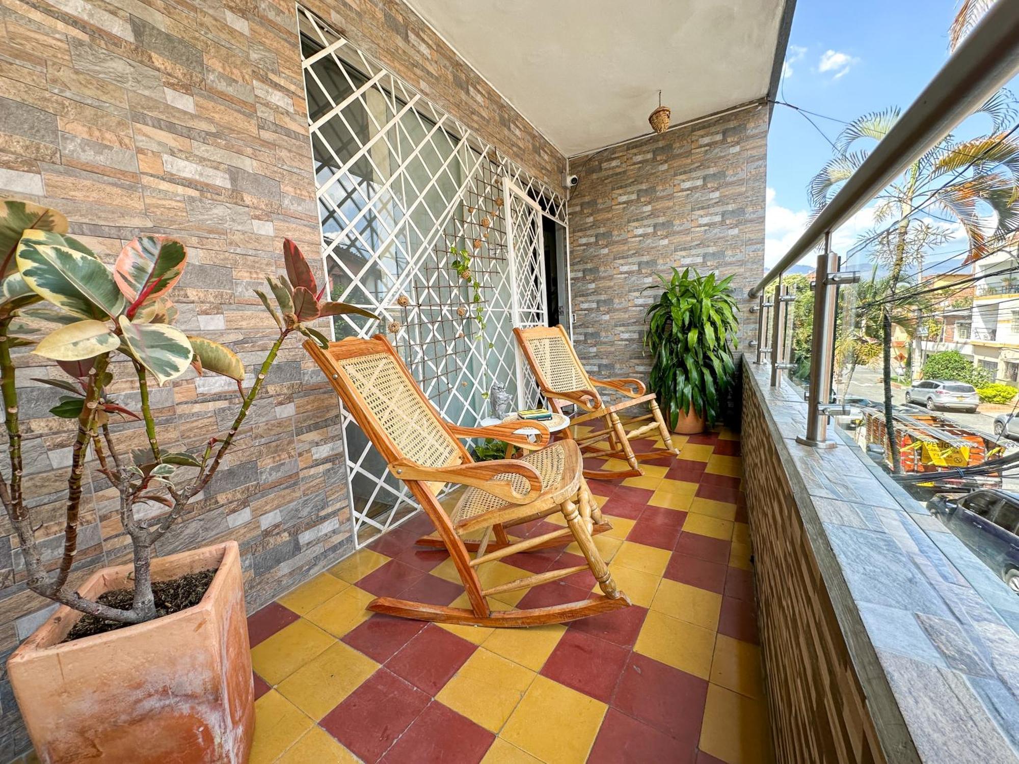 Casa Encanto, Apartamento - Habitaciones, Laureles-America Меделин Екстериор снимка