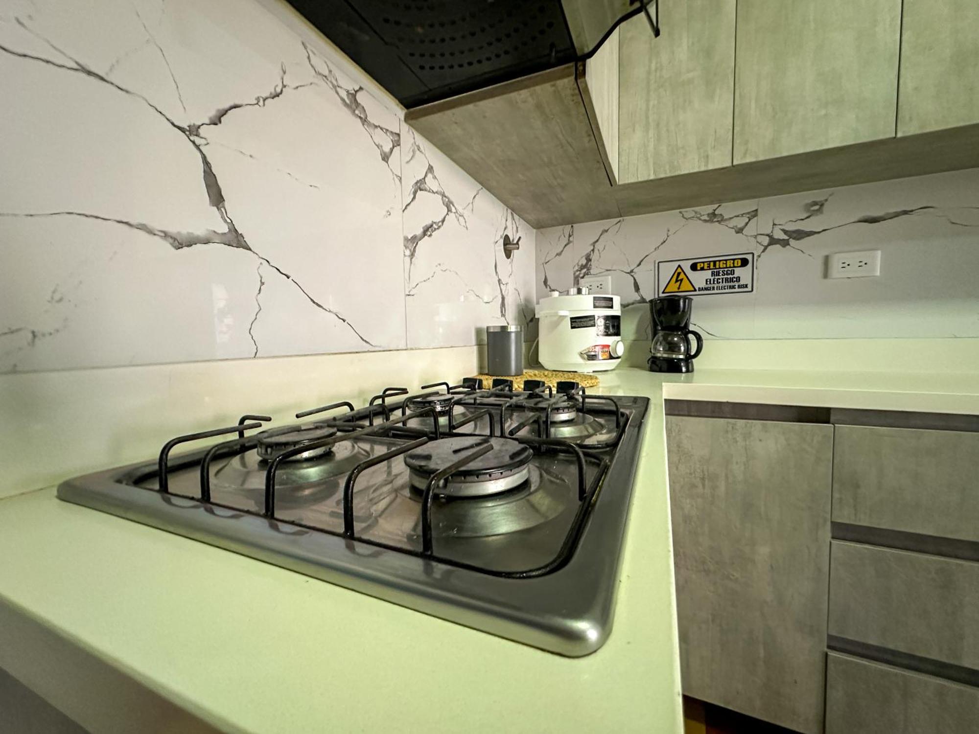 Casa Encanto, Apartamento - Habitaciones, Laureles-America Меделин Екстериор снимка